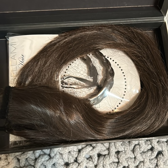 Selling my 20 inch clip in extensions! worn once ❤️❤️ - Picture 6 of 8